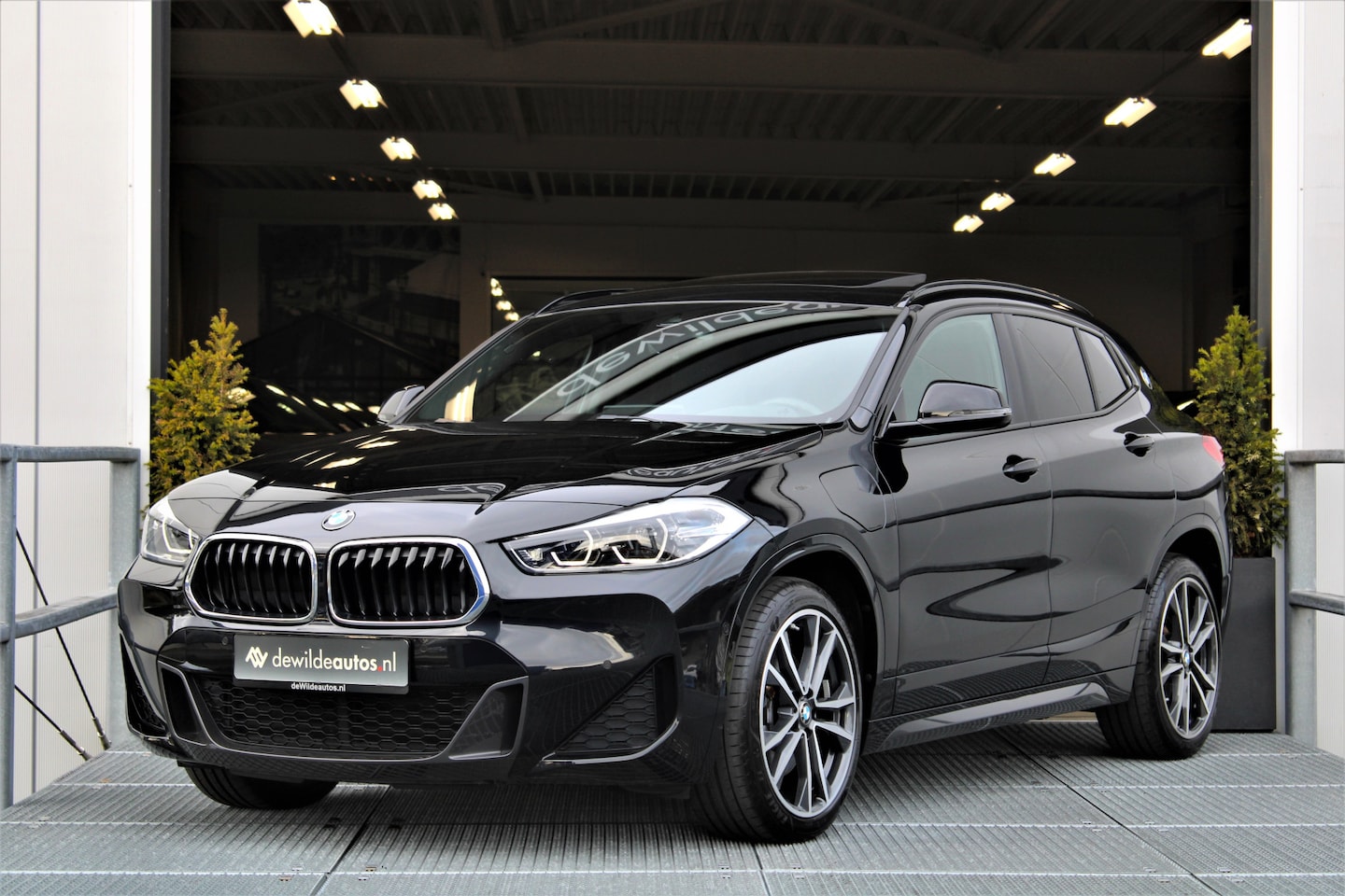 BMW X2 - xDrive25e M-sport 220pk Pano Leer Camera Head-up Harman/Kardon ACC Keyless - AutoWereld.nl