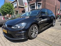 Volkswagen Golf - 1.4 TSI BNS ED. R-LINE APLE CAR PLAY