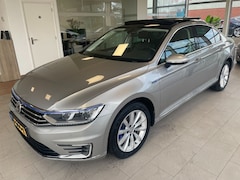 Volkswagen Passat - 1.4 TSI GTE HIGHLINE