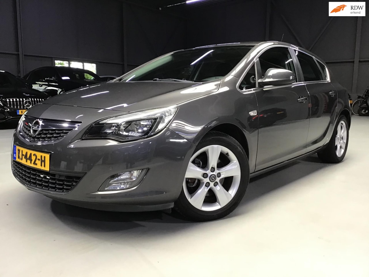 Opel Astra - 1.6 Turbo Cosmo I 2e Eigen I 180Pk I Apk 11-'25 I 6Bak I Clima I Cruise Contr I Stoelverw - AutoWereld.nl