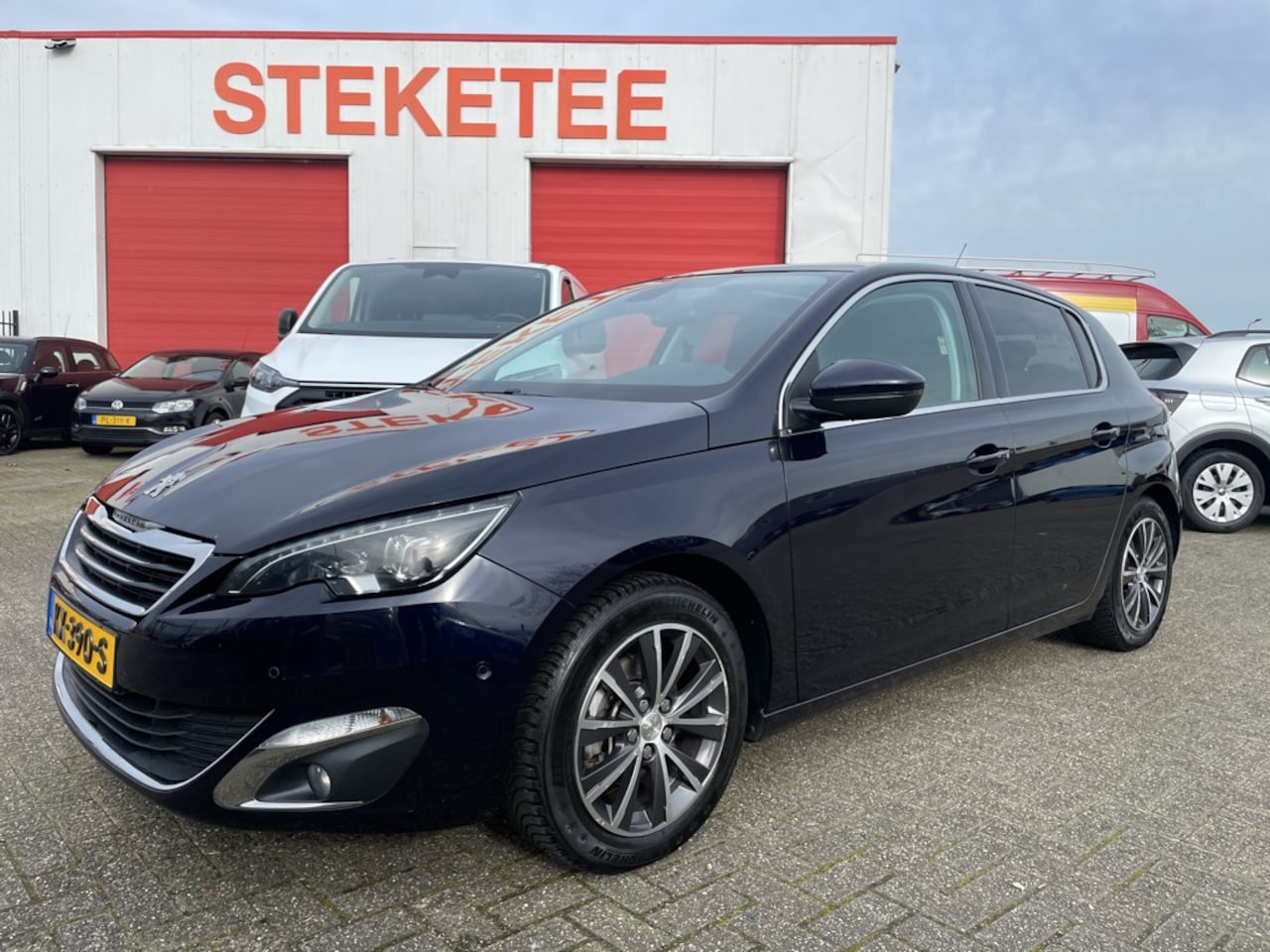 Peugeot 308 - 1.2 PureTech Blue Lease Premium 1.2 PureTech 130pk Blue Lease Premium - AutoWereld.nl