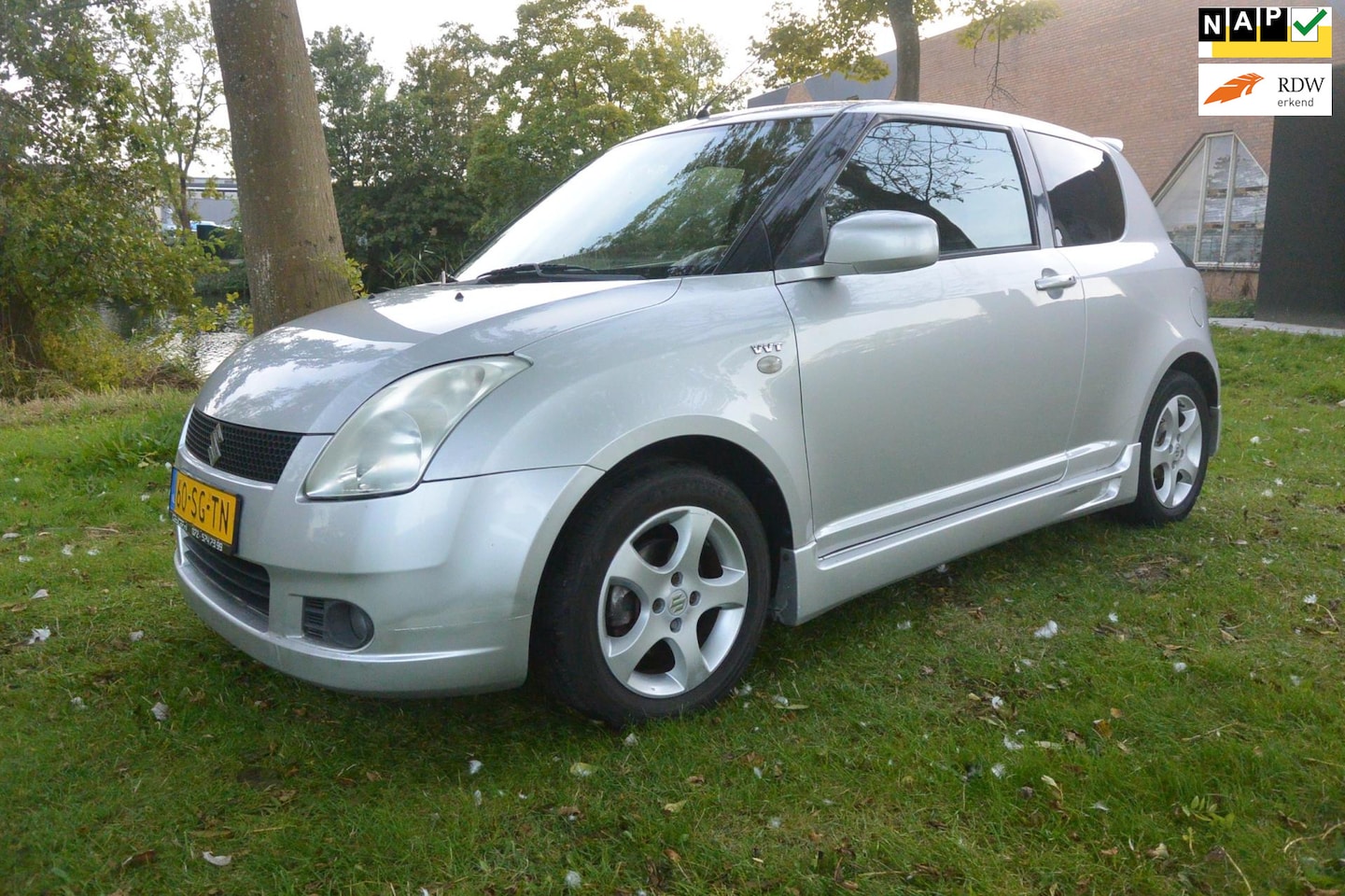 Suzuki Swift - 1.5 Exclusive*airco*keyless entry/go*apk - AutoWereld.nl