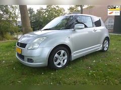 Suzuki Swift - 1.5 Exclusive*airco*keyless entry/go*apk