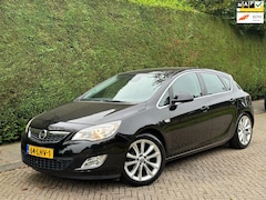 Opel Astra - 1.4 Turbo Cosmo /LEER/PDC/S-VERWRMNG/140PK/RIJDTSUPER/