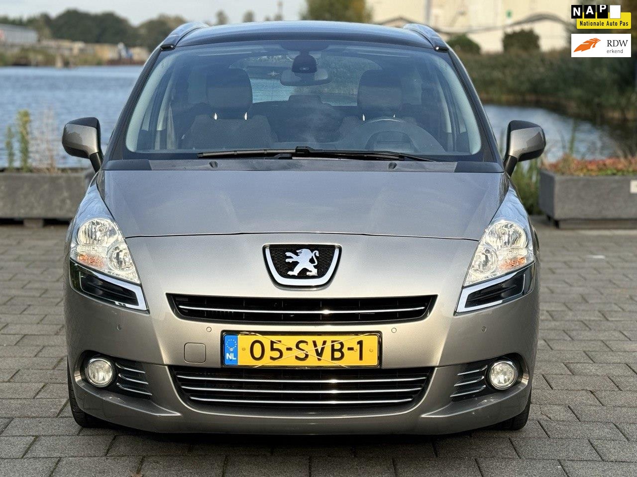 Peugeot 5008 - 1.6 THP Allure 5p.Automaat , cruise Controle, nieuwe apk ,panorama dak.km NAP - AutoWereld.nl