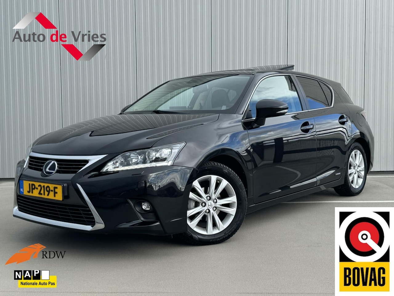 Lexus CT 200h - Luxury Line|Schuifdak|Trekhaak|NL-Auto - AutoWereld.nl