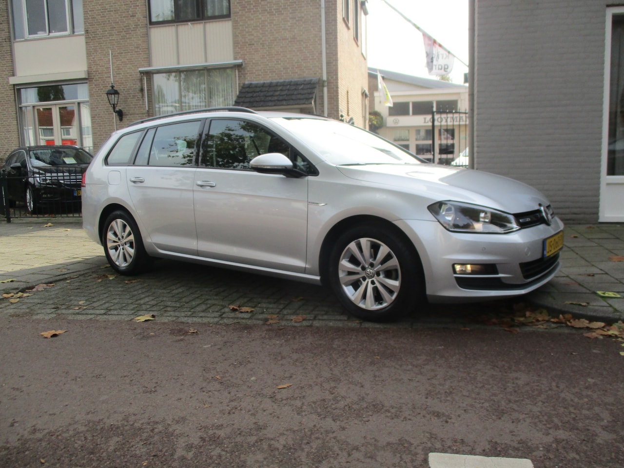 Volkswagen Golf Variant - 1.0 TSI Comfortline / AIRCO / NAVI / NW-STAAT / 111dkm - AutoWereld.nl