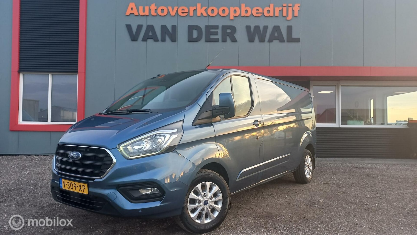 Ford Transit Custom - 320 2.0 TDCI L2H1 Limited 320 2.0 TDCI L2H1 Limited - AutoWereld.nl