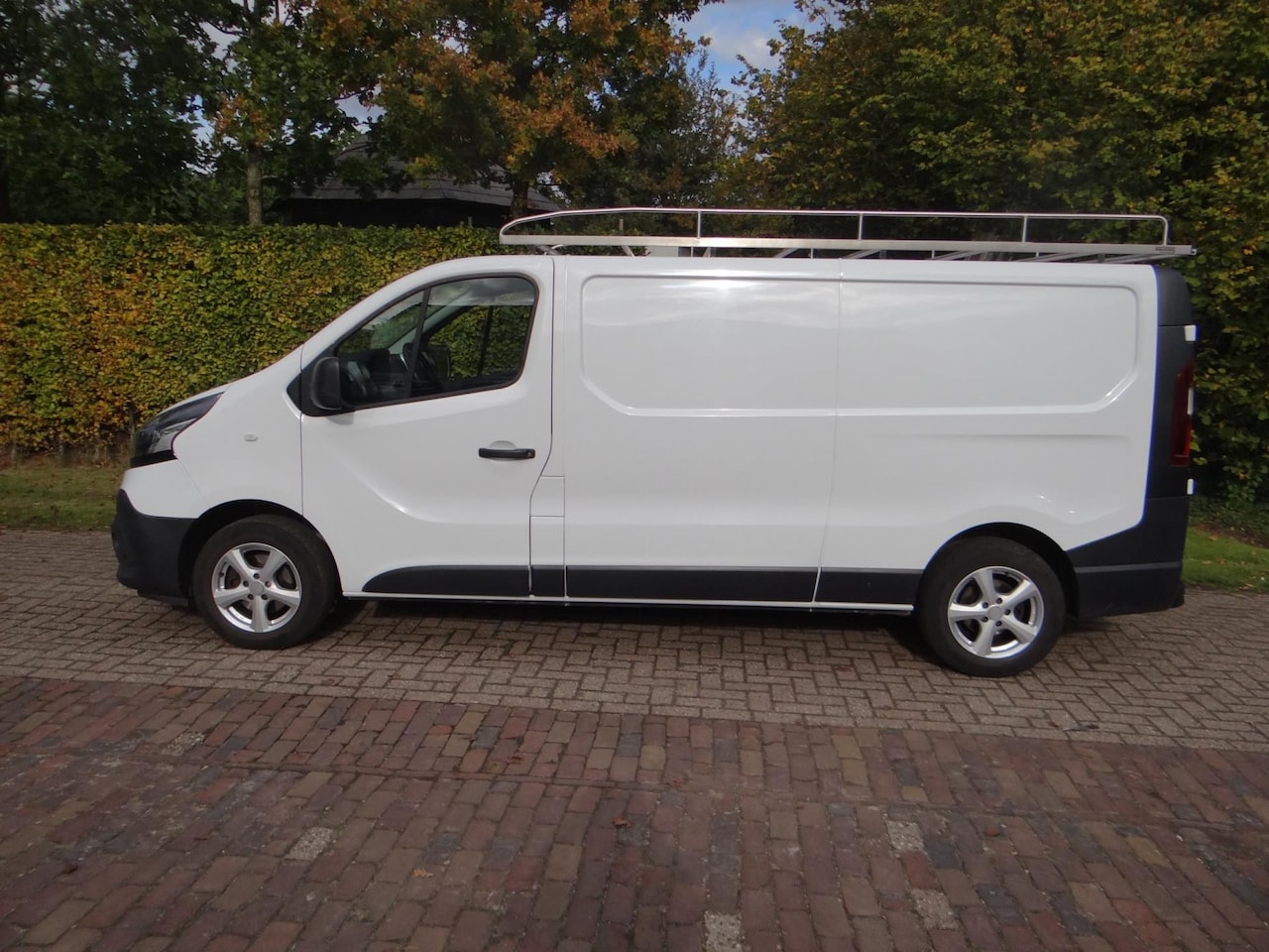 Renault Trafic - 1.6 dCi T29 L2H1 DC Comfort Energy 1.6 dCi T29 L2H1 DC Comfort Energy - AutoWereld.nl