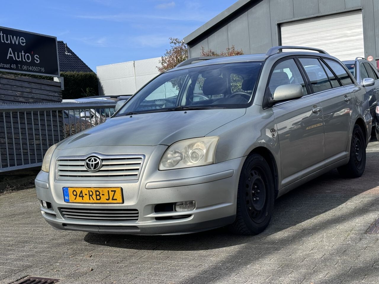 Toyota Avensis - 2.0 D-4D - AutoWereld.nl