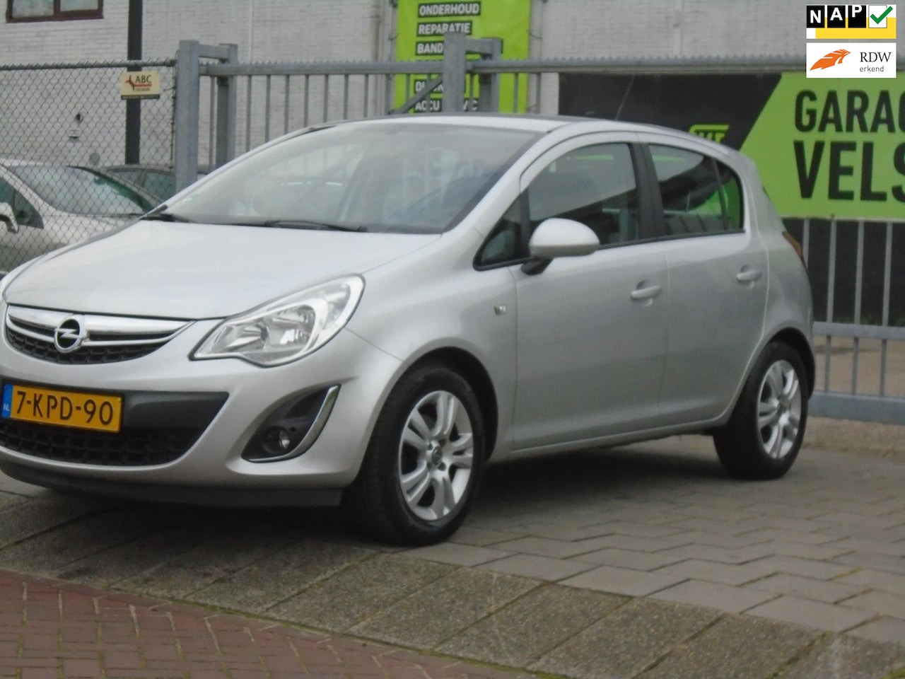 Opel Corsa - 1.2-16V Berlin/AIRCO - AutoWereld.nl