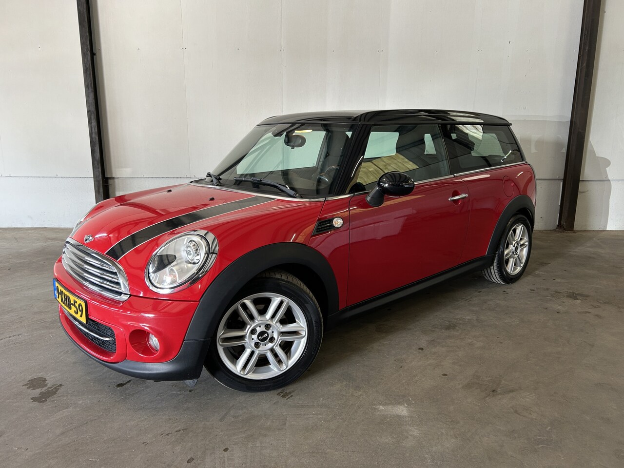 MINI Clubman - Mini 1.6 Cooper D Business Line NAVI CRUISE ECC - AutoWereld.nl