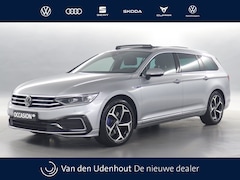 Volkswagen Passat Variant - 1.4 TSI PHEV 218pk GTE Business DSG / Panoramadak / Head-up Display / Camera / Stoelverwar