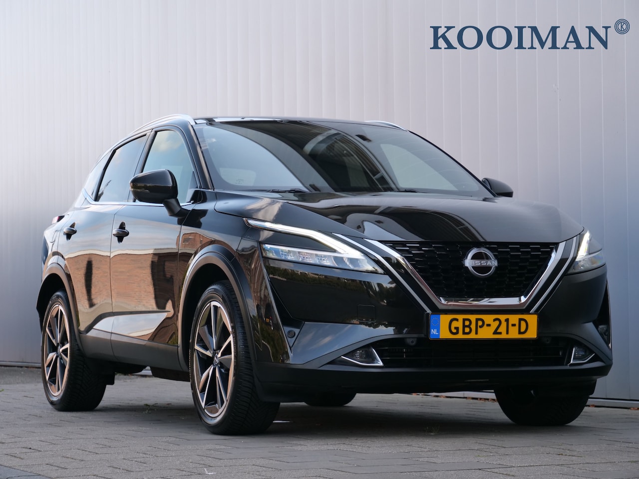 Nissan Qashqai - 1.3 MHEV Xtronic Tekna Plus 158Pk Automaat Navi / DAB / Apple Carplay / Camera / Pano-dak - AutoWereld.nl