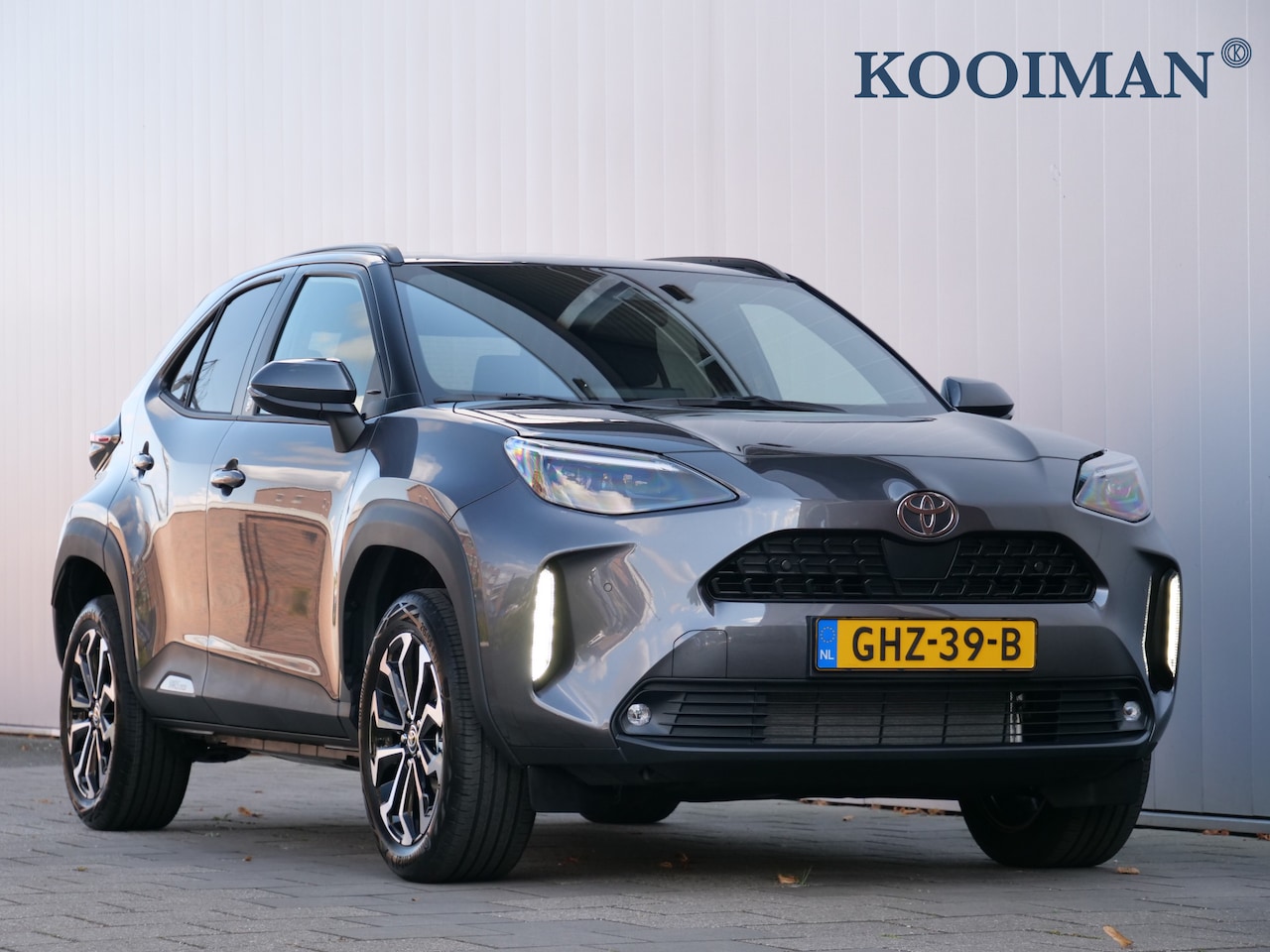 Toyota Yaris Cross - 1.5 Hybrid 130pk Team D Automaat Navi / DAB / Apple Carplay / Camera / Winterpakket - AutoWereld.nl