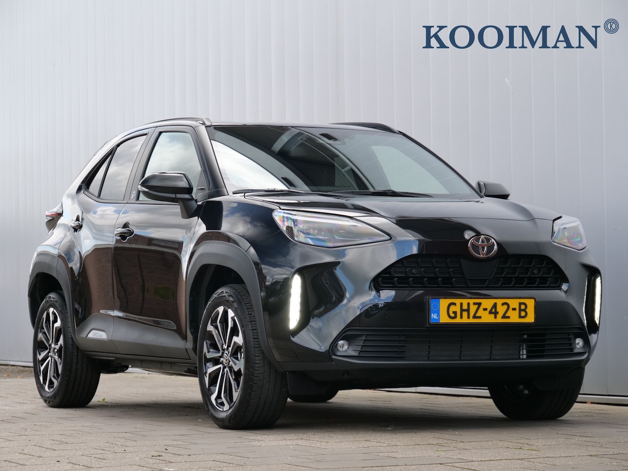 Toyota Yaris Cross - 1.5 Hybrid 130pk Team D Automaat Navi / DAB / Apple Carplay / Camera / Winterpakket - AutoWereld.nl