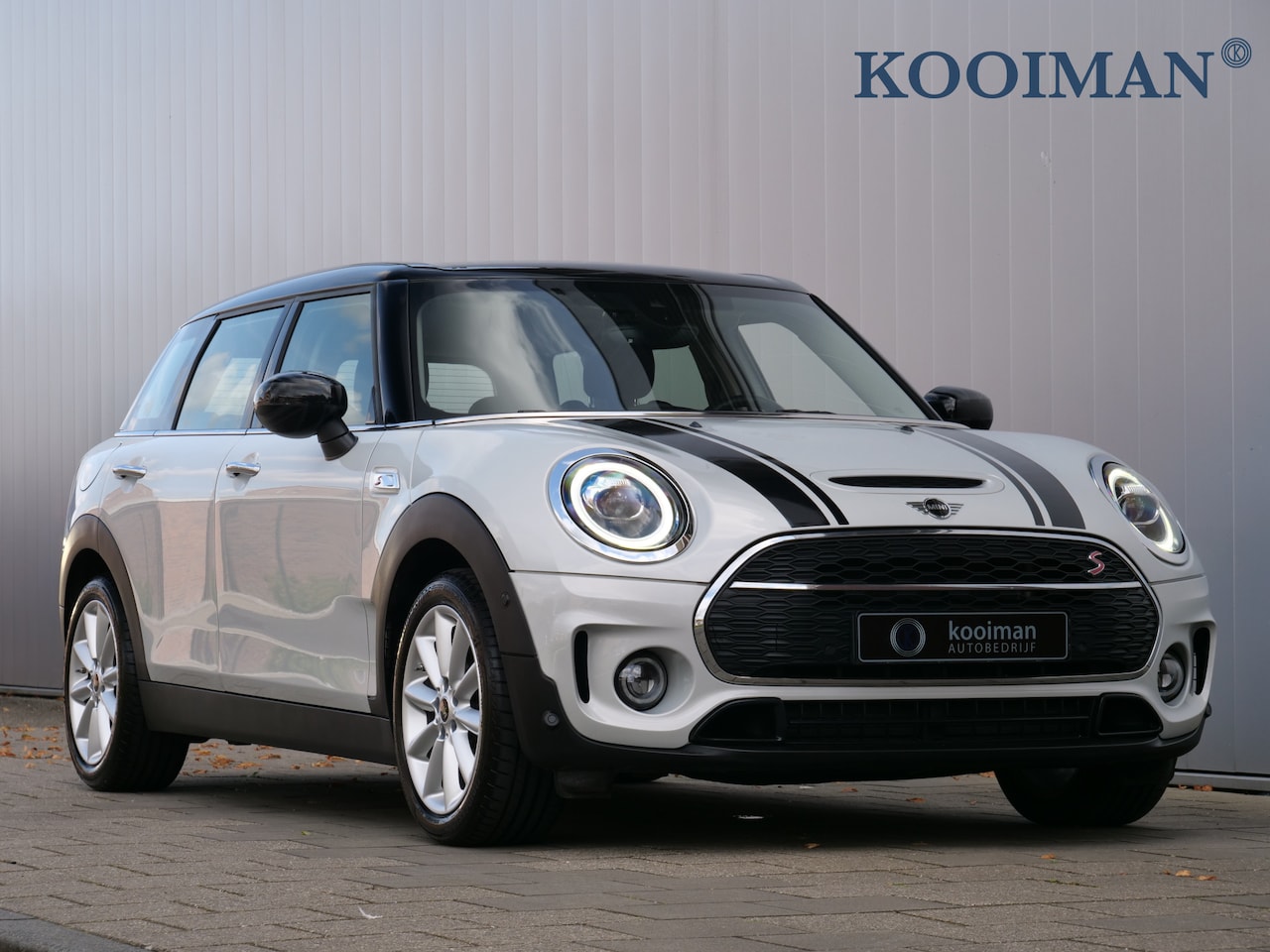 MINI Clubman - Mini 2.0 Cooper S Chili Navigatie / Apple Carplay / Stoelverwarming - AutoWereld.nl