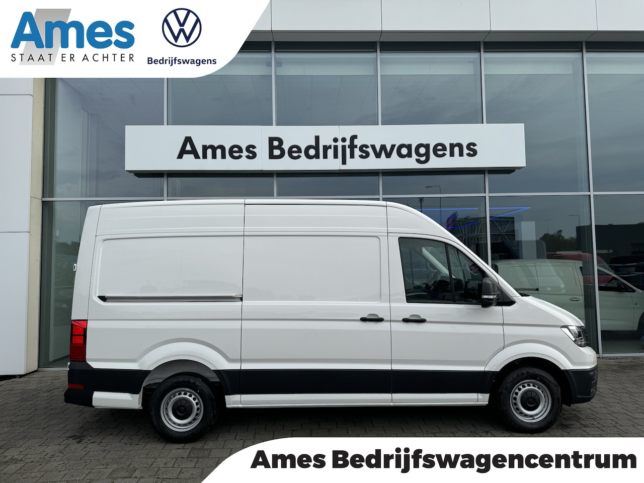 Volkswagen Crafter - 35 2.0 TDI 177PK automaat L3H3 Led koplampen | achteruitrijcamera | cruise | 3 zits - AutoWereld.nl