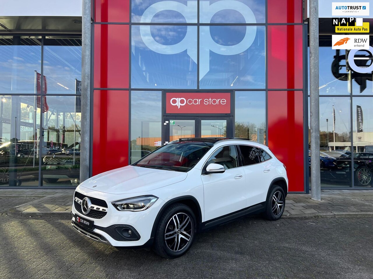 Mercedes-Benz GLA-Klasse - 250 e Luxury Line 250 e Luxury Line - AutoWereld.nl