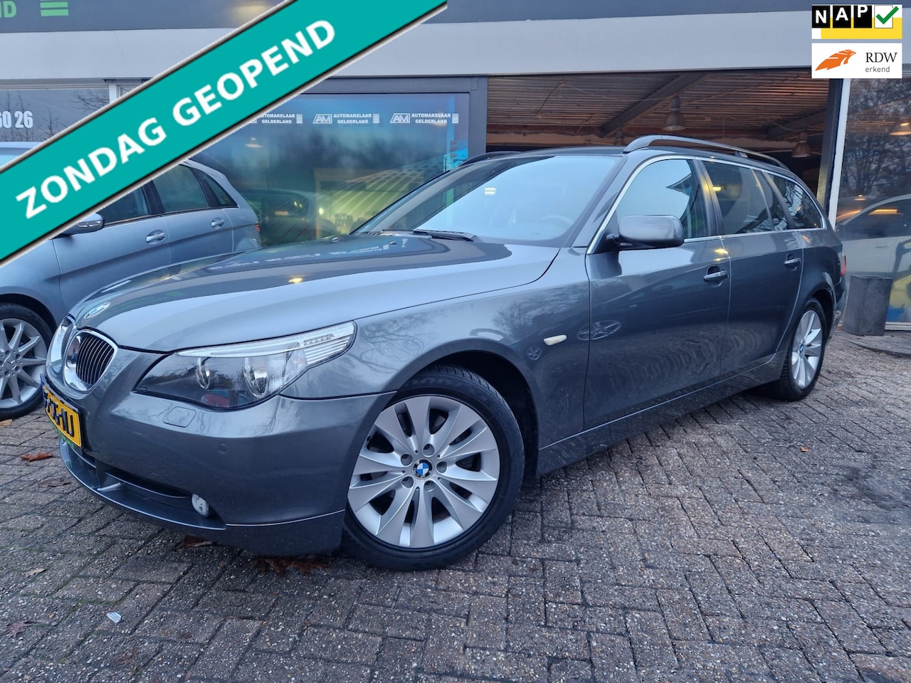 BMW 5-serie Touring - 523i Executive | NIEUWE APK | NAVI | YOUNGTIMER | CRUISE | - AutoWereld.nl