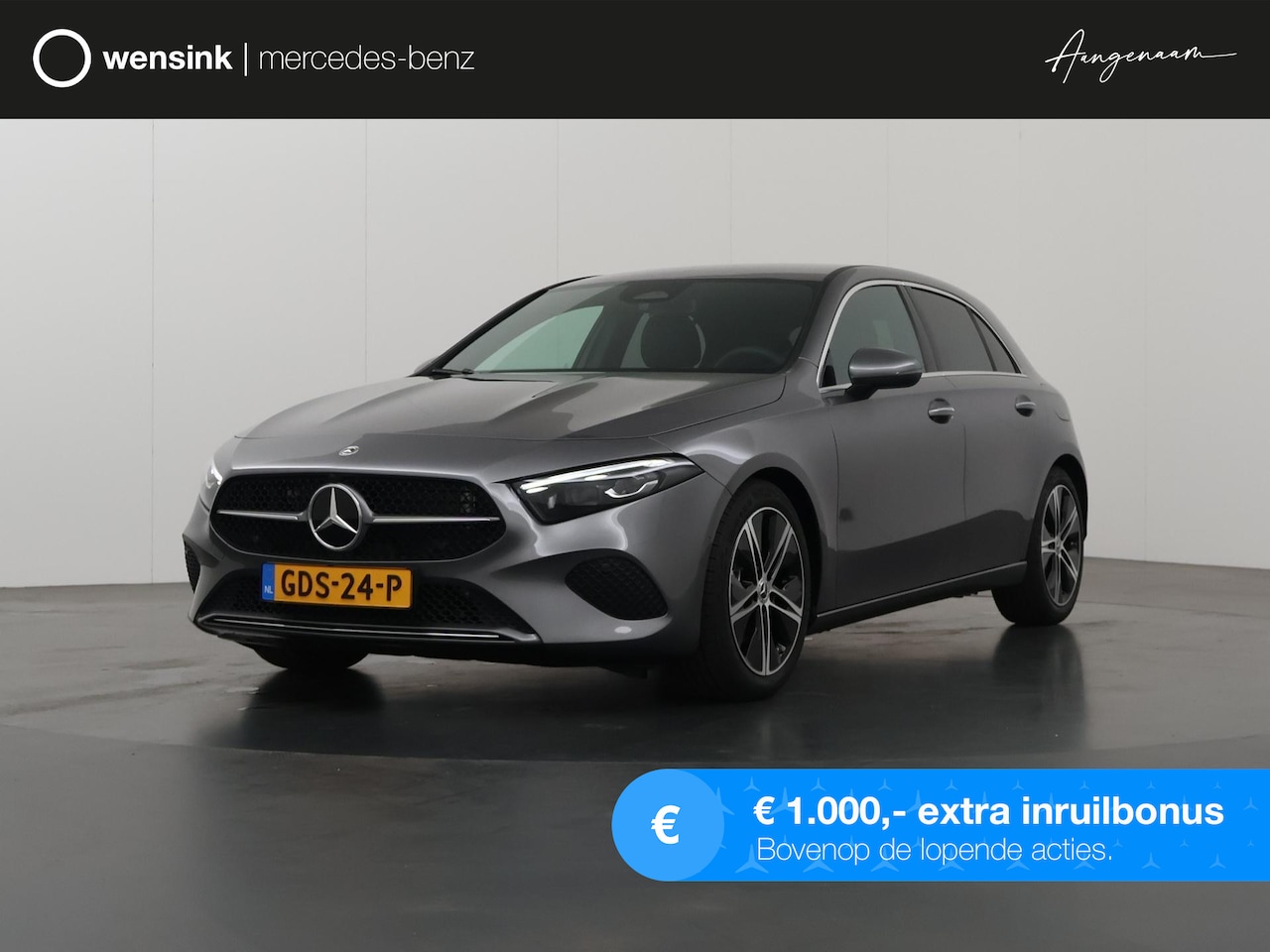 Mercedes-Benz A-klasse - 180 Luxury Line | Getinte Ruiten | Stoelverwarming | Draadloos oplaadsysteem voor smartpho - AutoWereld.nl