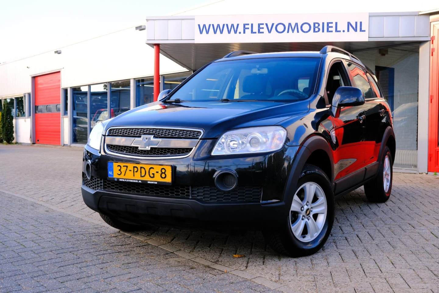 Chevrolet Captiva - 2.4i Shadow 2WD Airco|LMV|Trekhaak - AutoWereld.nl