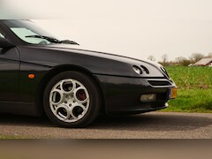 Alfa Romeo Spider - 3.0-12V V6