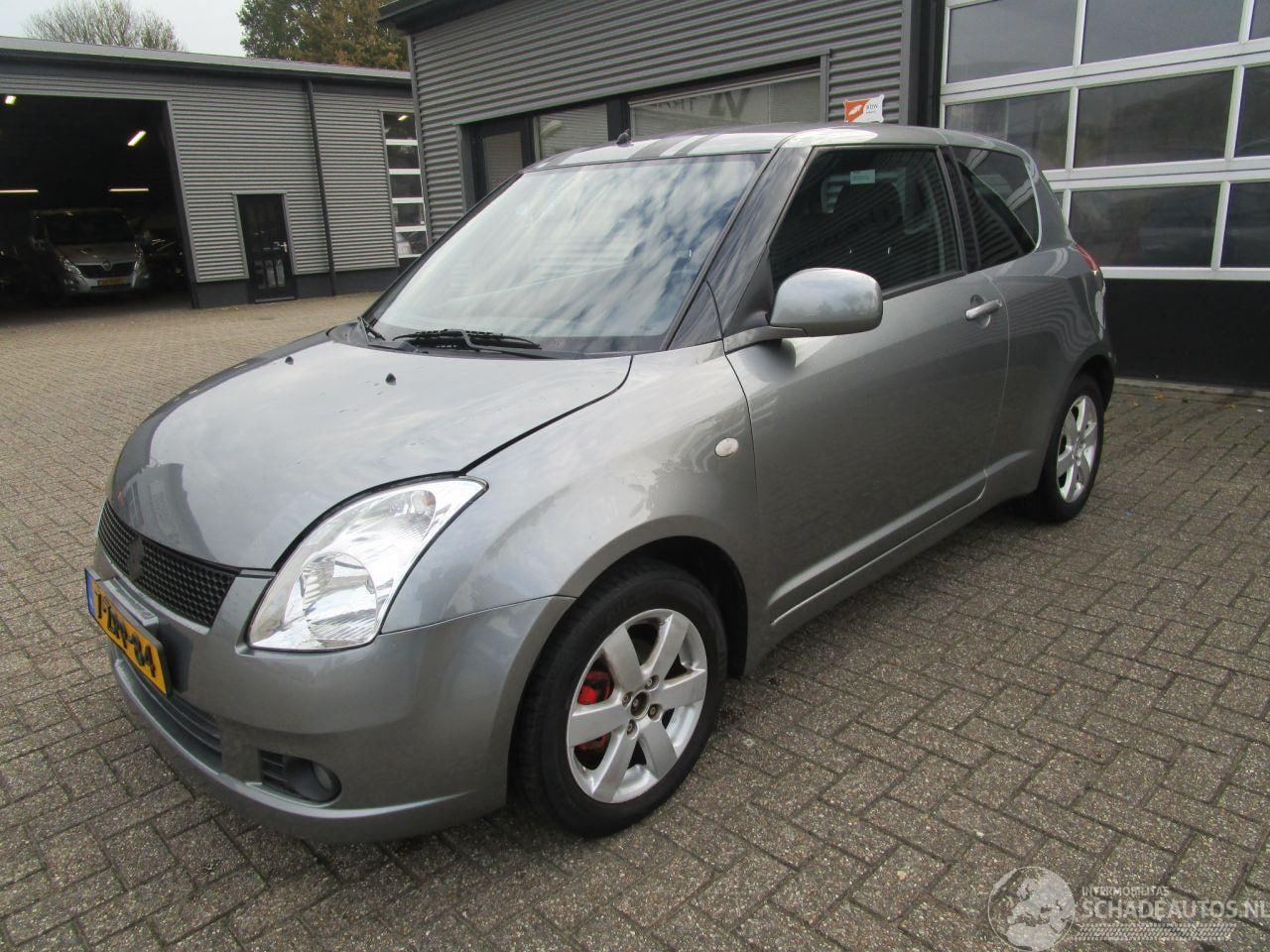 Suzuki Swift - 1.3 Comfort 1.3 Comfort - AutoWereld.nl