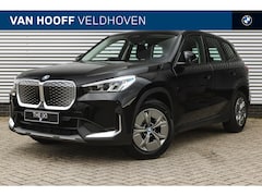 BMW iX1 - eDrive20 / Parking Assistant / DAB / Trekhaak / Driving Assistant / Verwarmd Stuuwiel / Ve