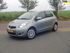 Toyota Yaris - 1.3 VVTi Aspiration / Airco / NL auto / Trekhaak