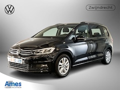 Volkswagen Touran - 1.5 TSI Family 7p | Navigatie | Achteruitrijcamera | Adaptive Cruise Control | LED Koplamp