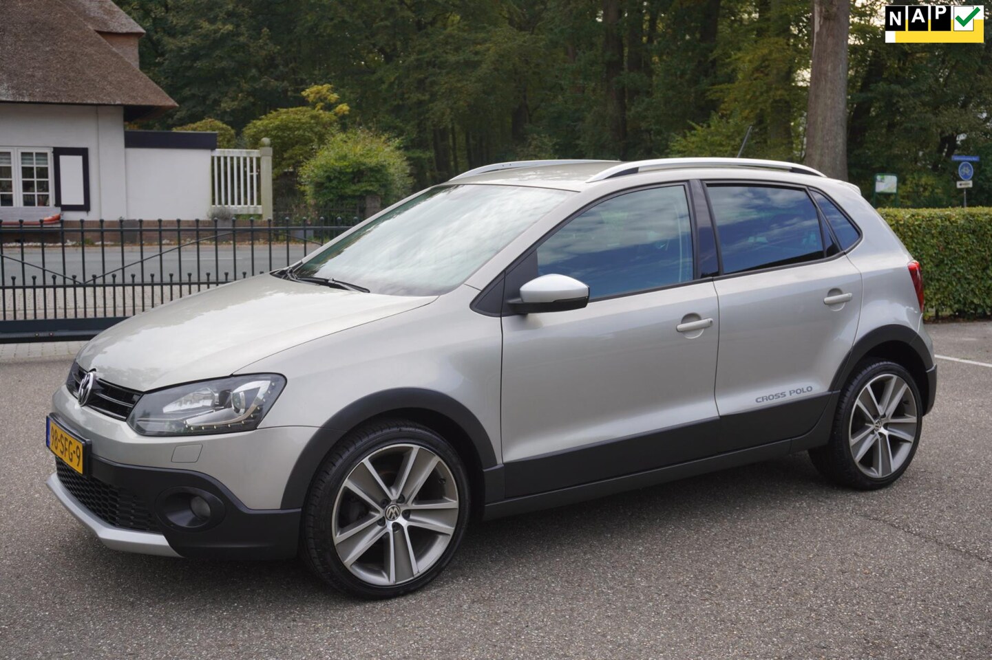 Volkswagen Polo - 1.2 TSI Cross 1.2 TSI Cross - AutoWereld.nl