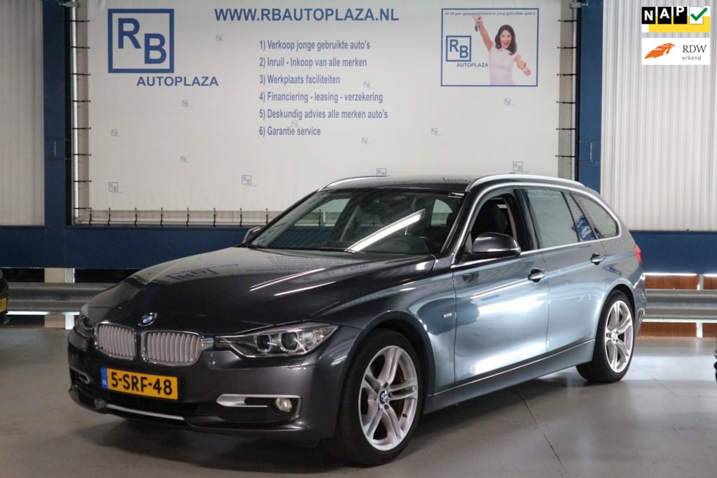 BMW 3-serie Touring - 316i Executive Sport / NAV + XENON + H-LEER + PDC + PLAATJE ! ! ! - AutoWereld.nl