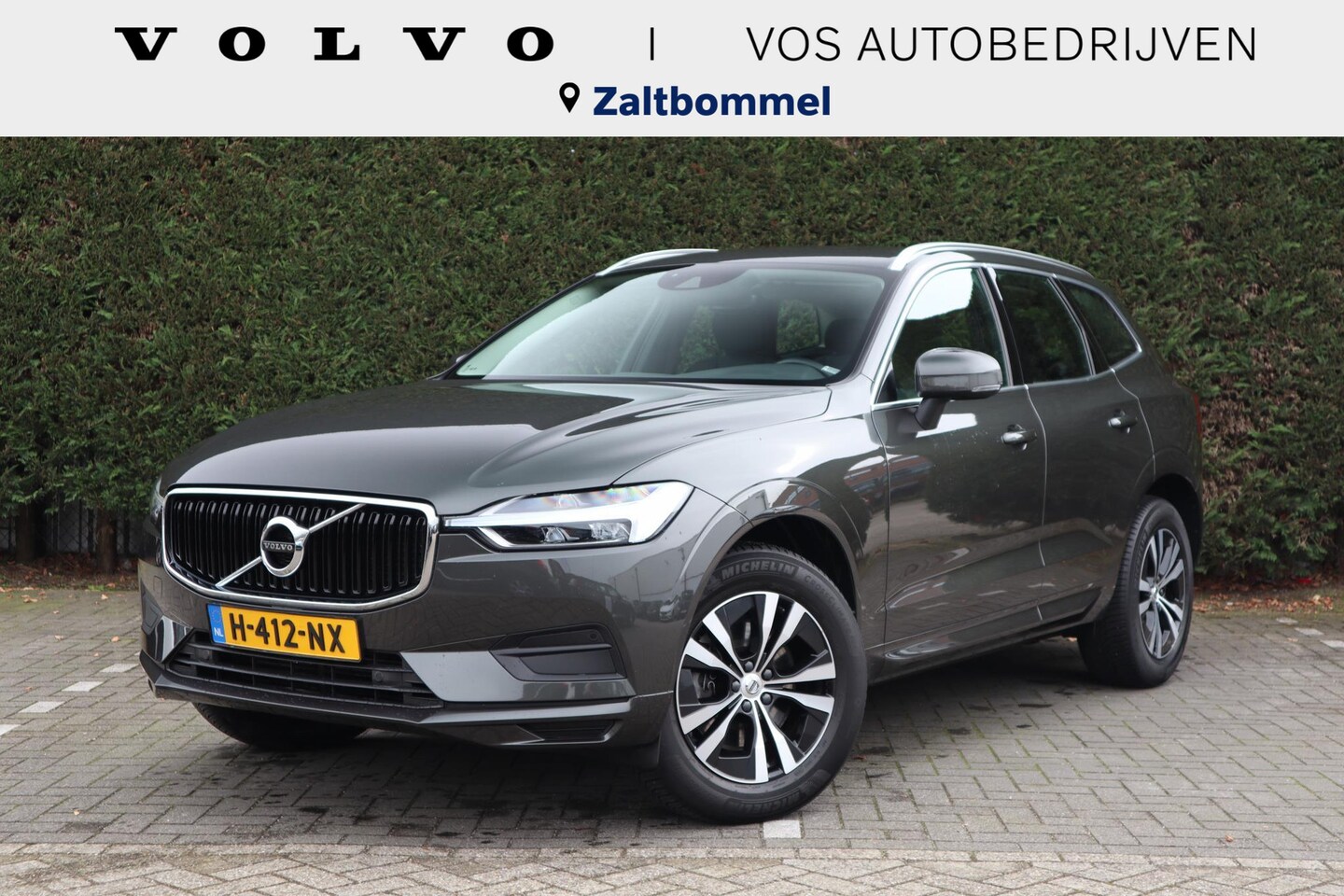 Volvo XC60 - 2.0 B5 Momentum Pro | Standkachel | Cruise Control| Semi- elektrisch inklapbare trekhaak| - AutoWereld.nl