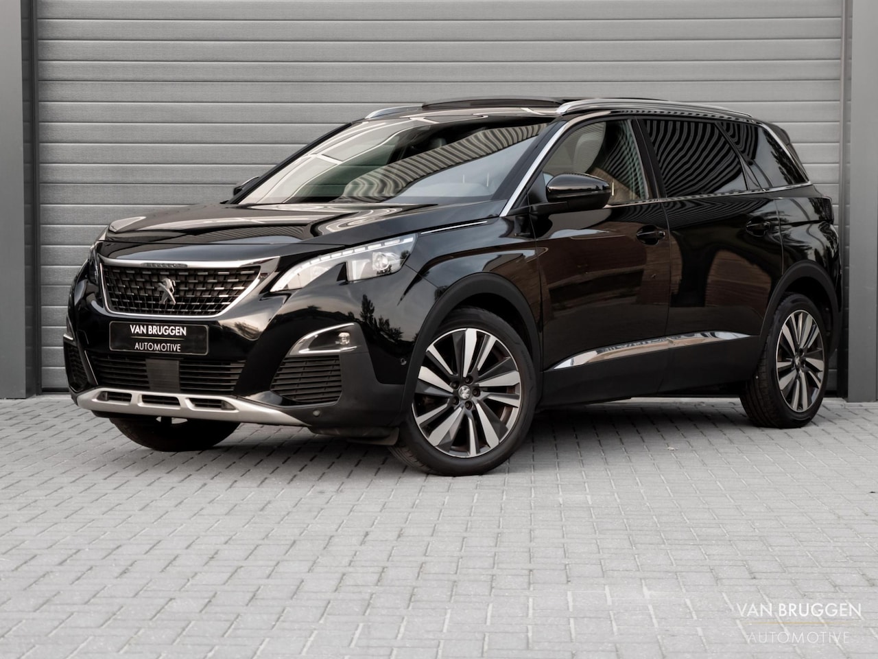 Peugeot 5008 - 1.2 PureTech GT-Line 7-Persoons Pano Trekhaak CarPlay Camera - AutoWereld.nl