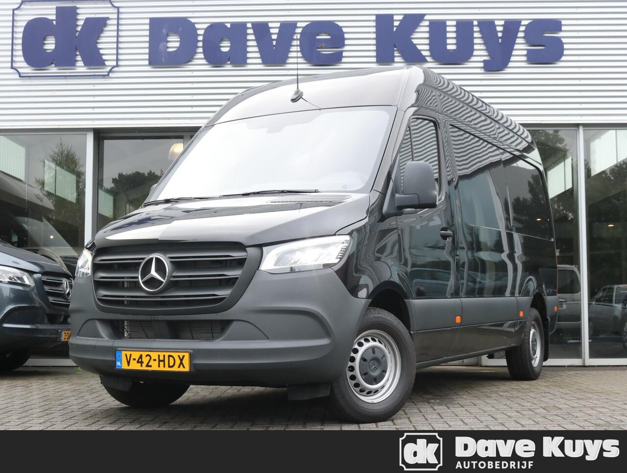 Mercedes-Benz Sprinter - 317 1.9 CDI L2 H2 Trekhaak | Camera | Apple Carplay | Nieuw - AutoWereld.nl