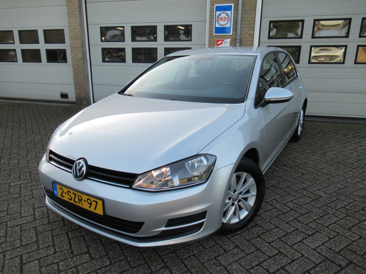 Volkswagen Golf - 1.2 TSI Comfortline 1.2 TSI Comfortline - AutoWereld.nl