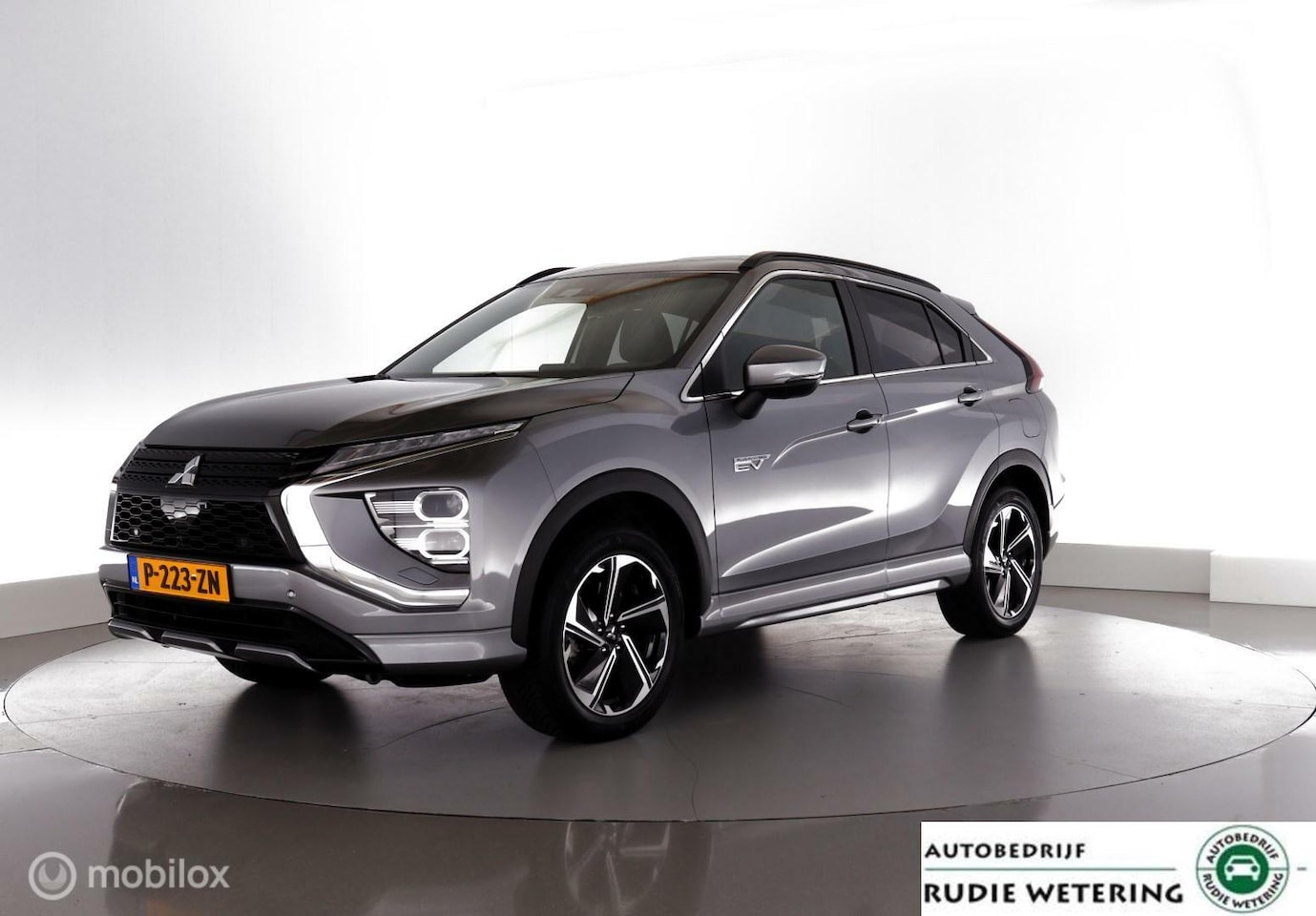 Mitsubishi Eclipse Cross - 2.4 PHEV 4WD Executive trekhaak|leer|led|cam|acc|ecc|lmv18 - AutoWereld.nl