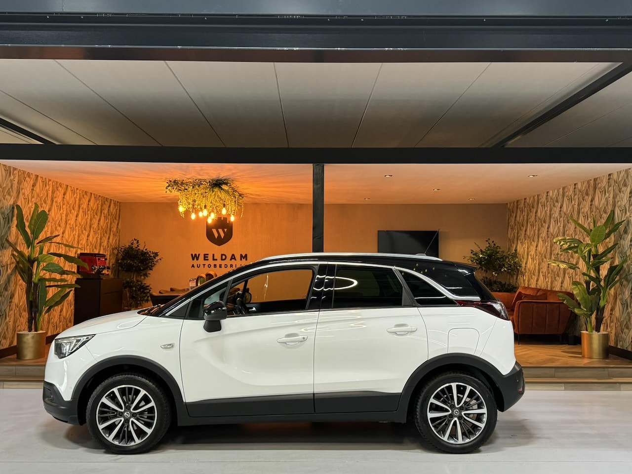 Opel Crossland X - 1.2 Turbo Innovation Garantie Camera Trekhaak Cruise Clima Navi LED Rijklaar - AutoWereld.nl