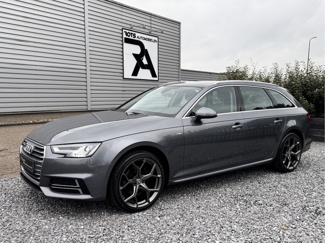 Audi A4 Avant - 1.4 TFSI S-Line LPG-G3 Navi|LED|Media|Cruis|Trekhaak Grijs - AutoWereld.nl