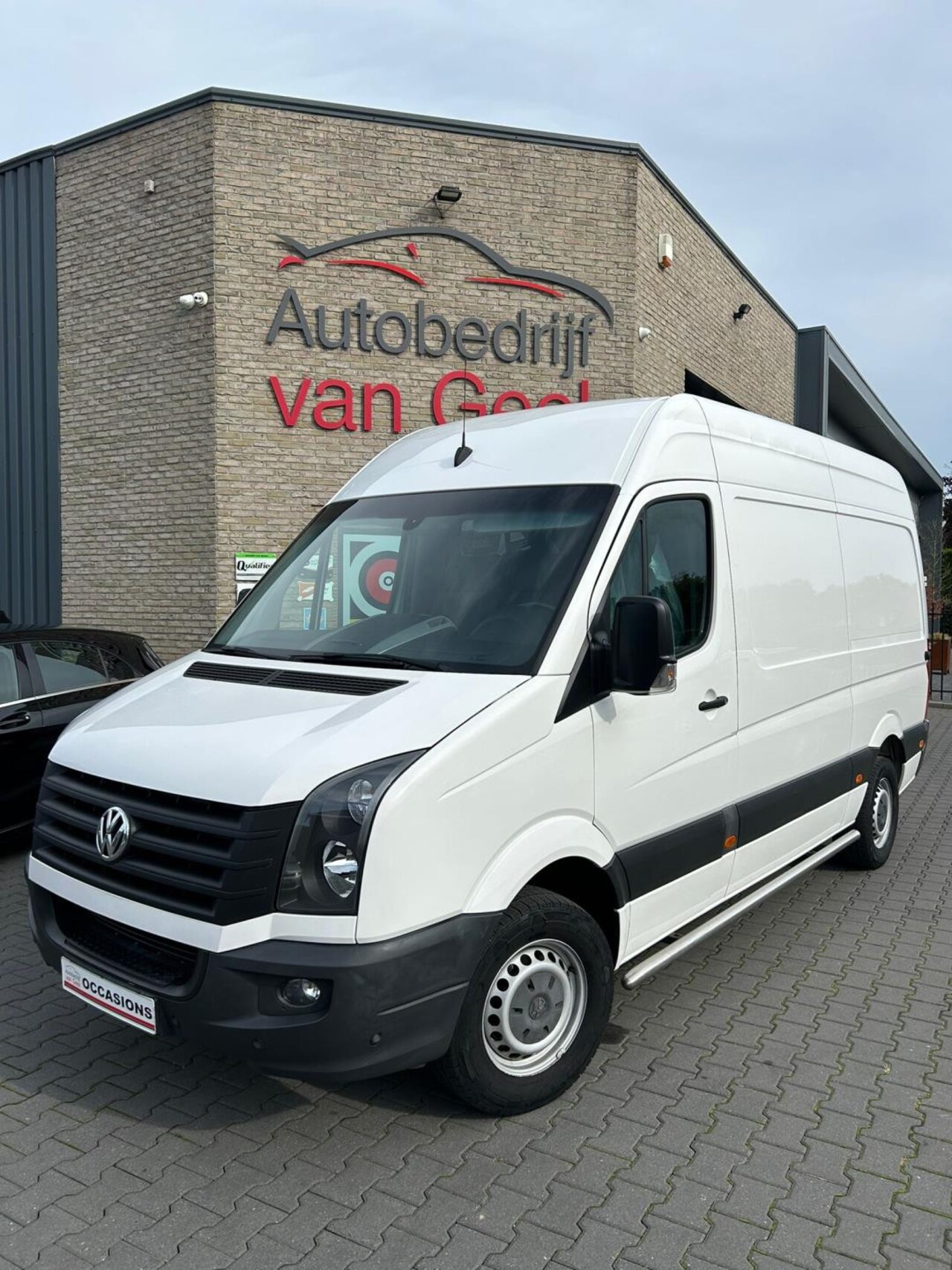 Volkswagen Crafter - 35 2.0 TDI L2H2 DC I Navi I Trekhaak I Rijklaarprijs - AutoWereld.nl