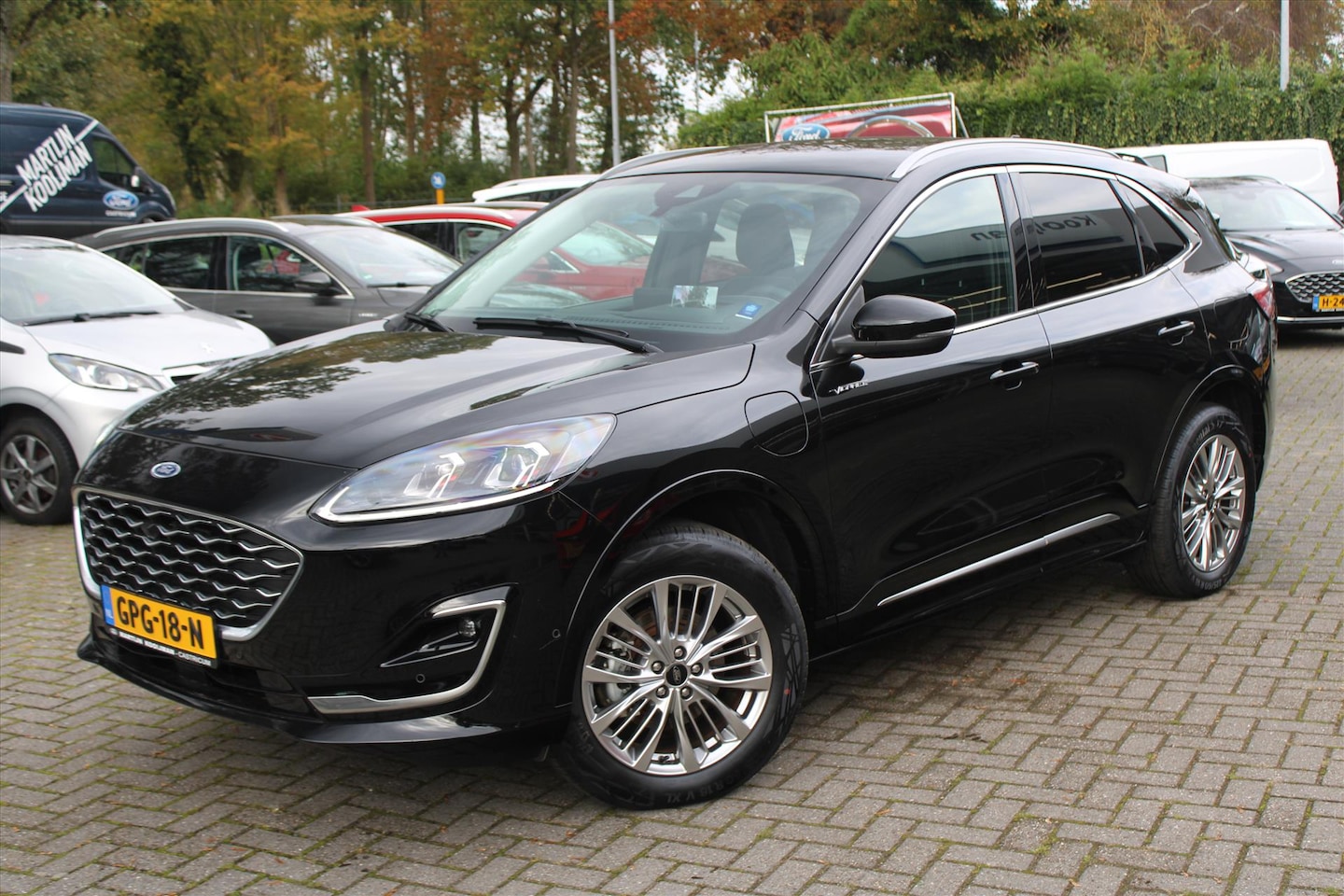 Ford Kuga - 2.5 PHEV AUT 225pk Vignale, Driver Assistance, Technology, Winterpack en Wegklapbare Trekh - AutoWereld.nl