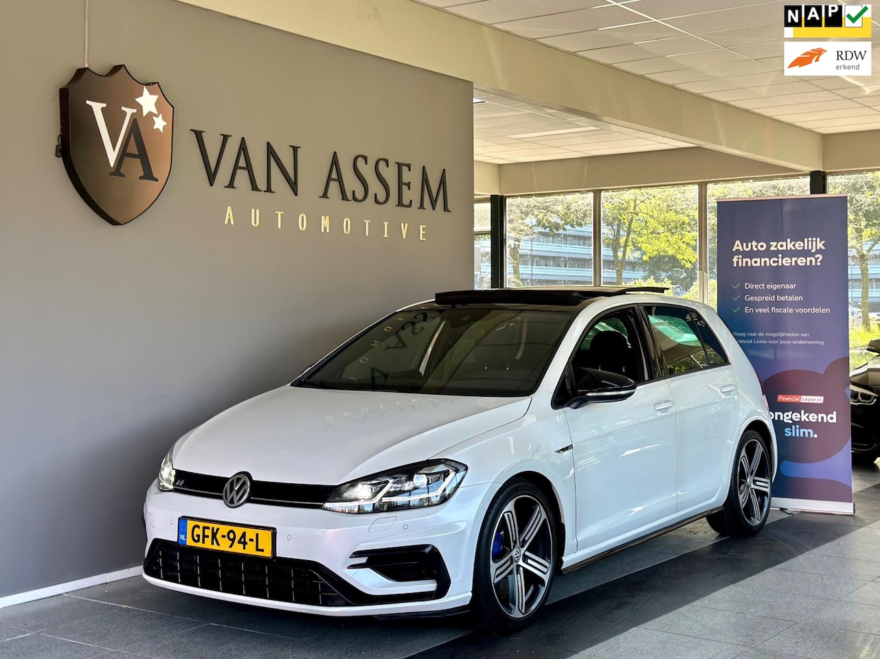 Volkswagen Golf - 2.0 TSI 4Motion R 310PK|PANO–DSG- - AutoWereld.nl