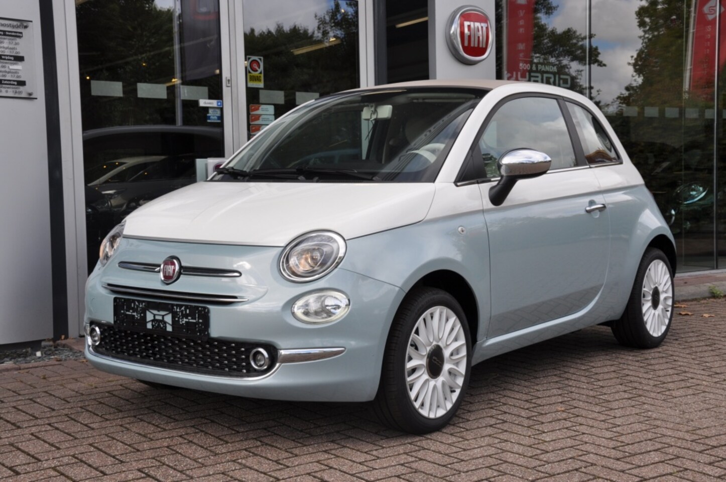 Fiat 500 C - one of 1957 Spec Edition 1.0 Hybrid Dolcevita - AutoWereld.nl