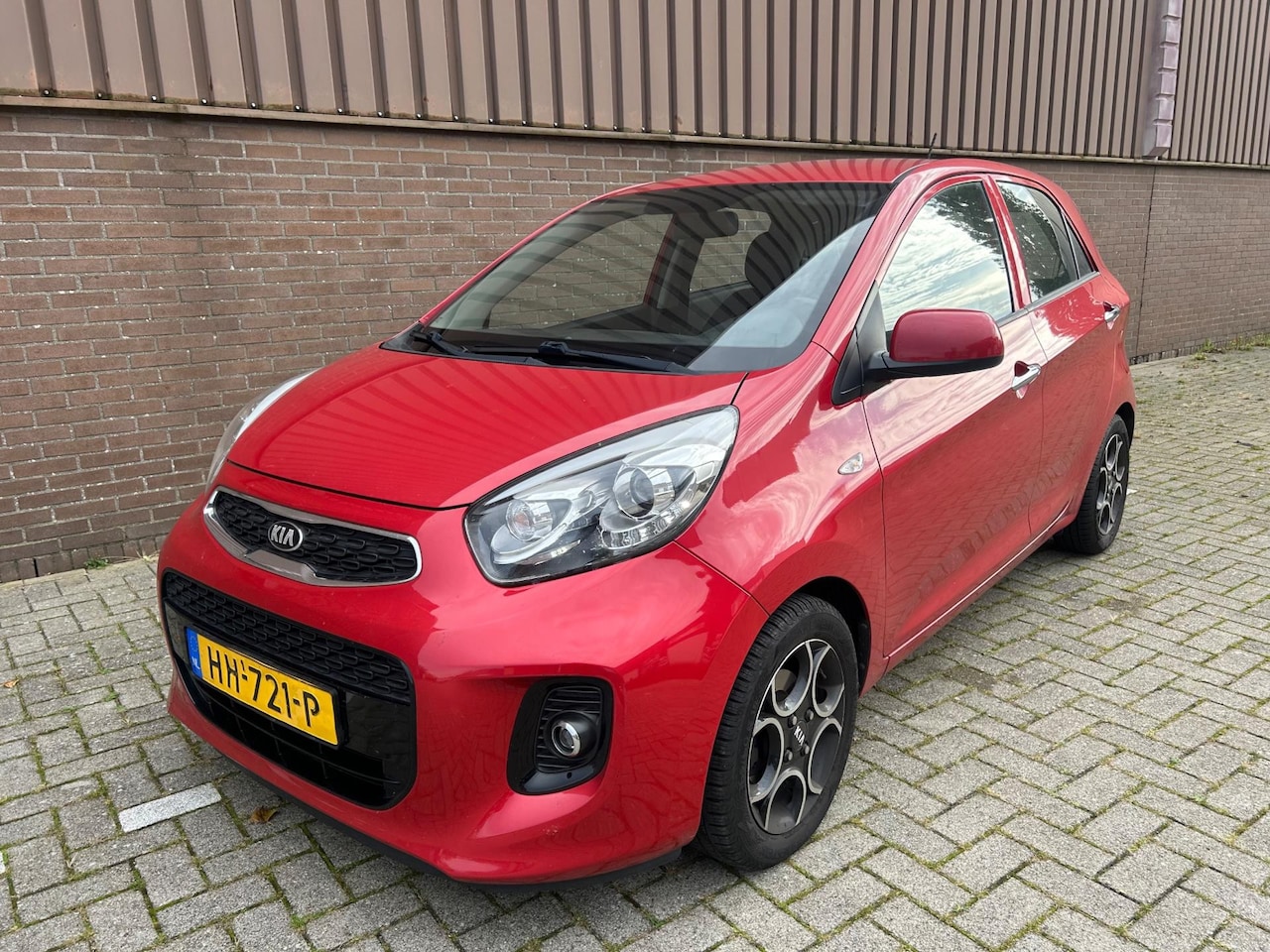 Kia Picanto - 1.0 CVVT DynamicLine 5drs Clima APK NAP AUX - AutoWereld.nl