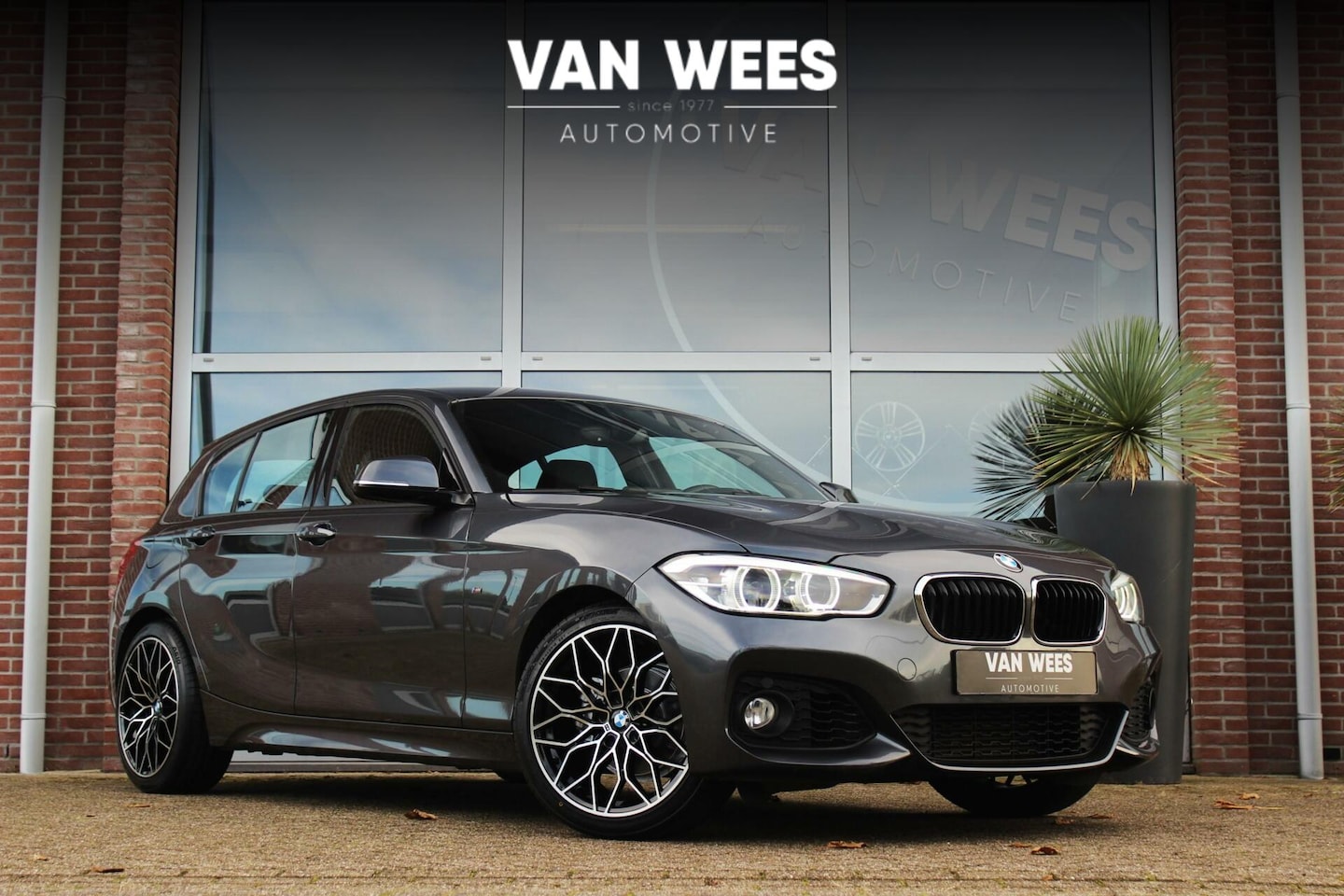 BMW 1-serie - 118i F20 Edition M Sport Shadow High Executive M-pakket | Automaat | Navi | Led | Sport ➡️ - AutoWereld.nl