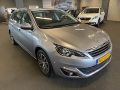 Peugeot 308 SW - 1.2 PureTech Allure 130 pk Navigatie-Parkeersensoren-Park Assist-Climate Control