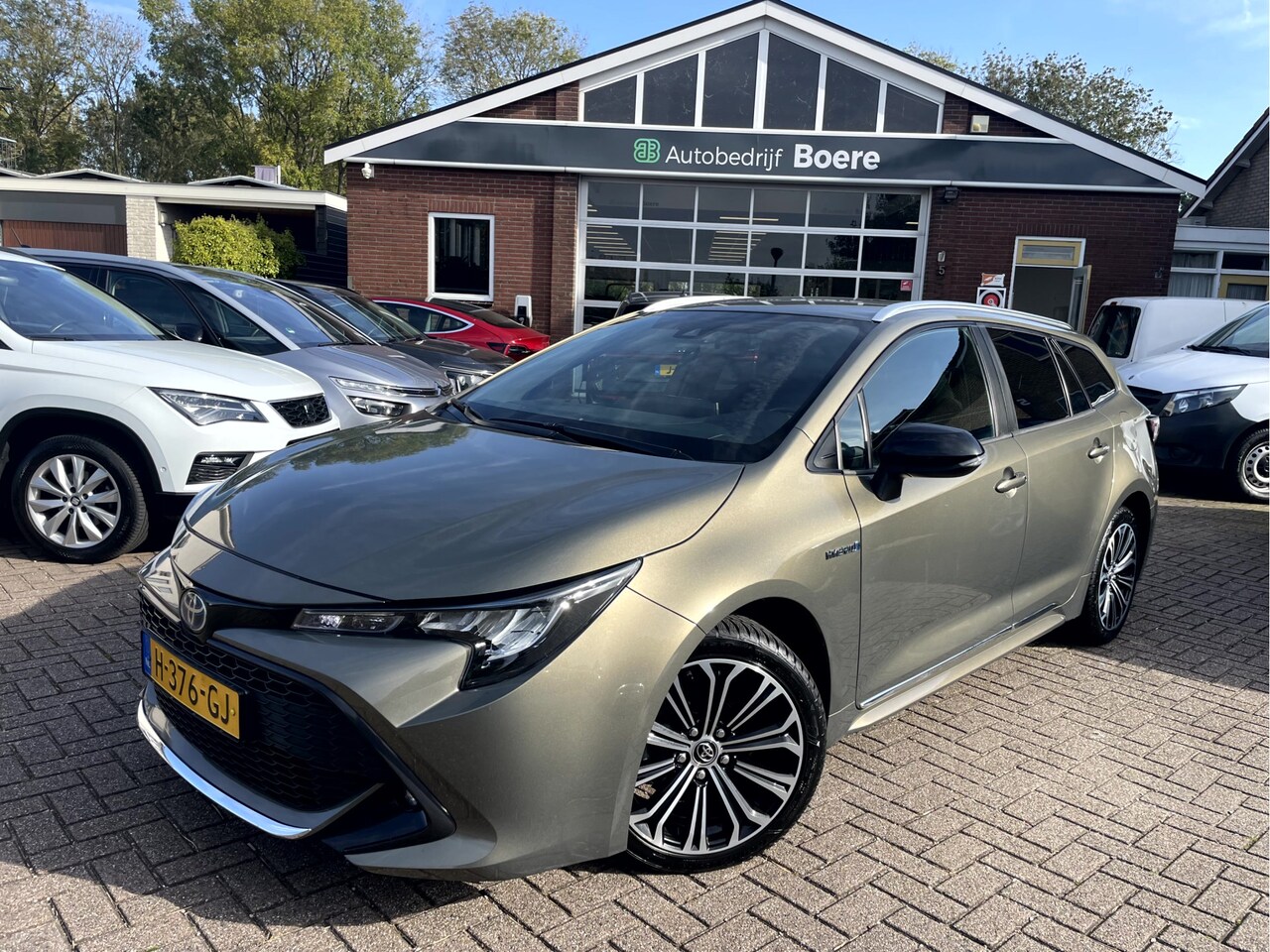 Toyota Corolla Touring Sports - 1.8 Hybrid Business Plus Virt.Display, Camera, Adap.Cruise - AutoWereld.nl