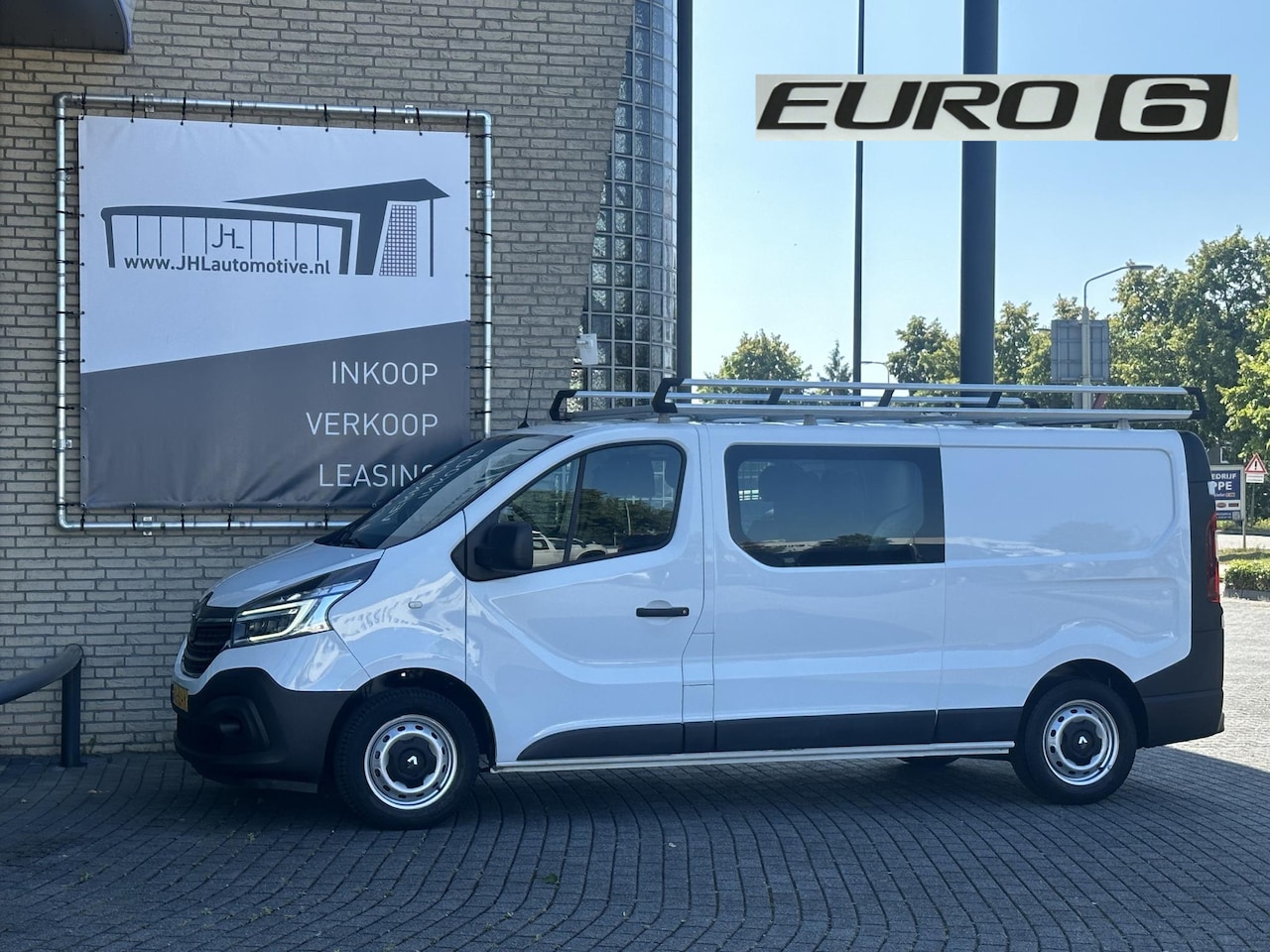 Renault Trafic - 2.0 dCi 120 T29 L2H1 DC Comfort*A/C*IMPERIAAL*NAVI - AutoWereld.nl