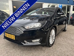 Ford Focus Wagon - 1.5 TDCI Titanium Edition navigatie airco/ecc nieuwstaat